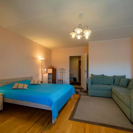 Romeo Family Kaarli Apartment Tallinna Exterior photo
