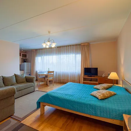 Romeo Family Kaarli Apartment Tallinna Exterior photo