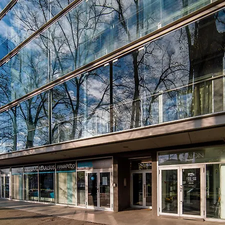 Romeo Family Kaarli Apartment Tallinna Exterior photo